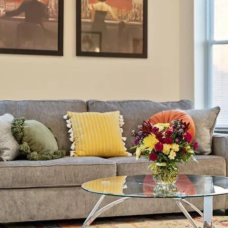 New! 1 Garage Spot Included! Near Brown Line! North Center/St. Ben'S Location! Apartment